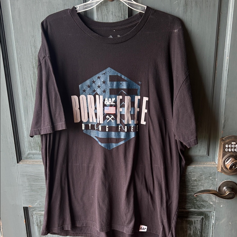 Born Free Black T-Shirt for Men